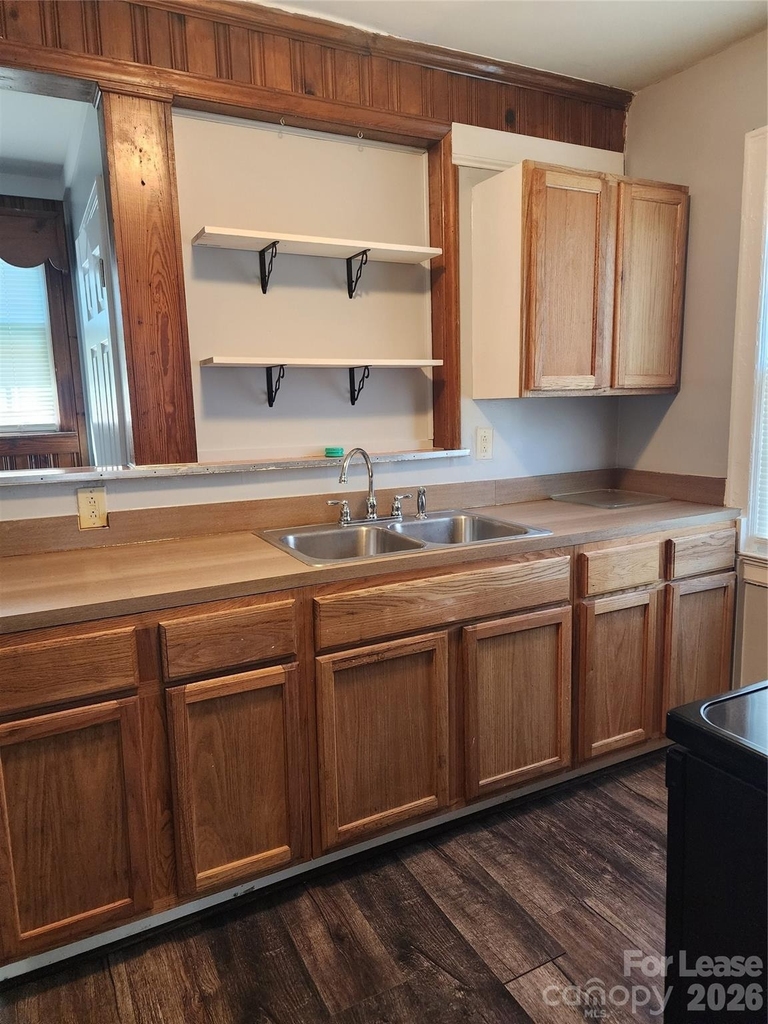 3024 Parkway Avenue - Photo 8