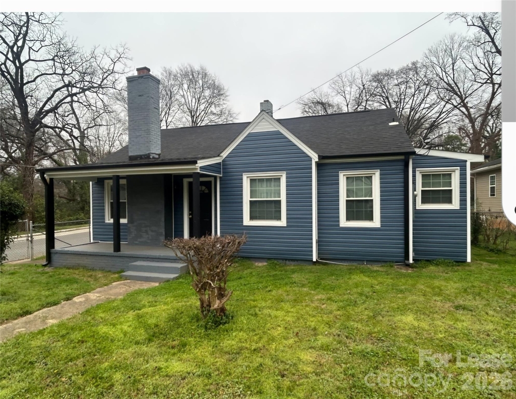 3024 Parkway Avenue - Photo 0