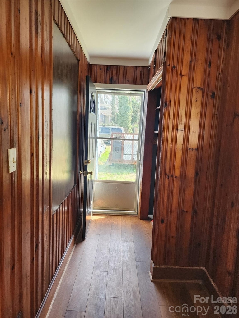 3024 Parkway Avenue - Photo 4