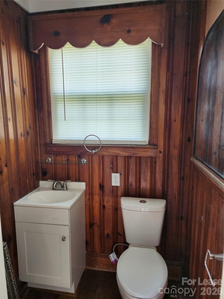 3024 Parkway Avenue - Photo 2