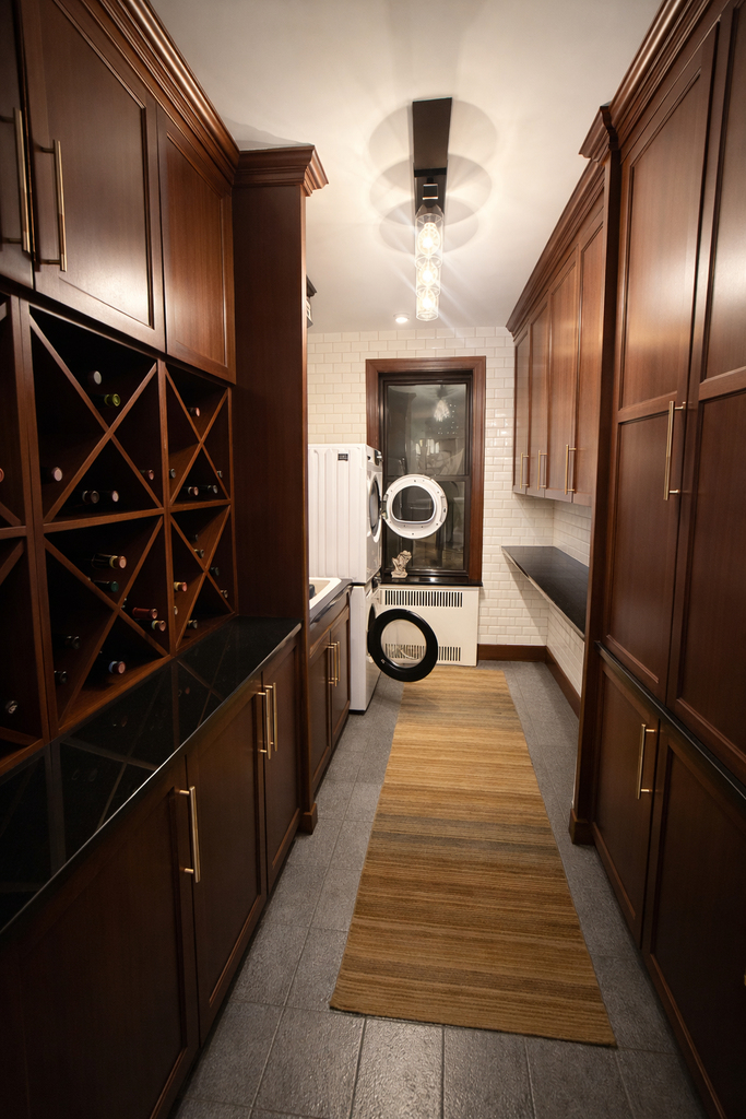 East 54th Street - Photo 11