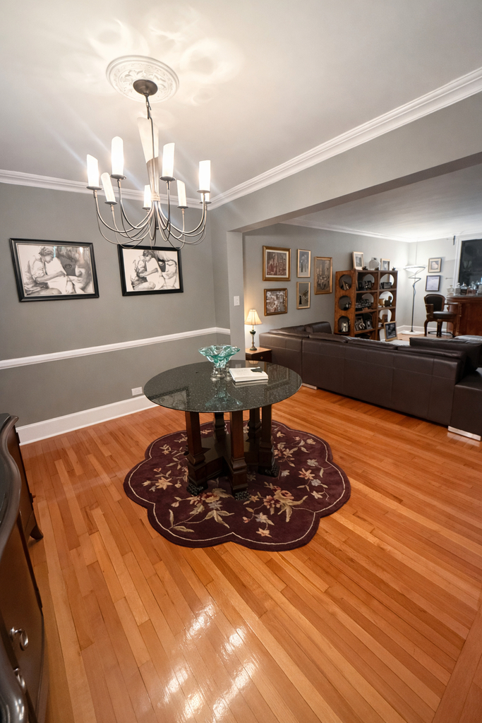 East 54th Street - Photo 6