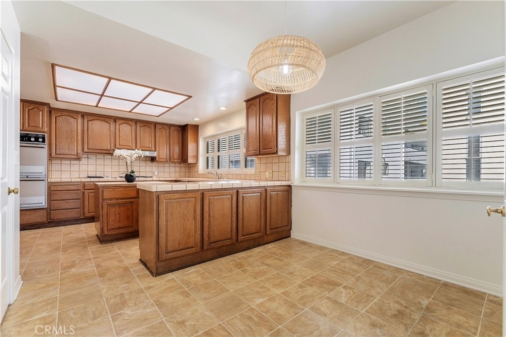 1567 Westholme - Photo 4