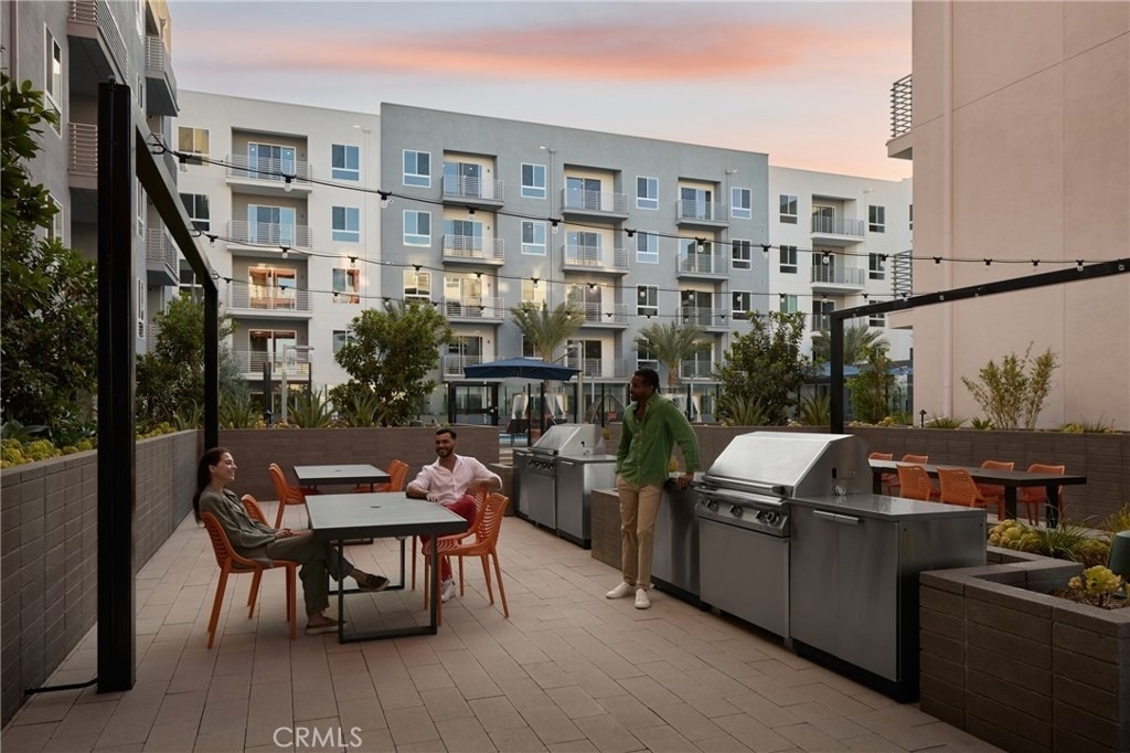 21010 Erwin Street - Photo 8