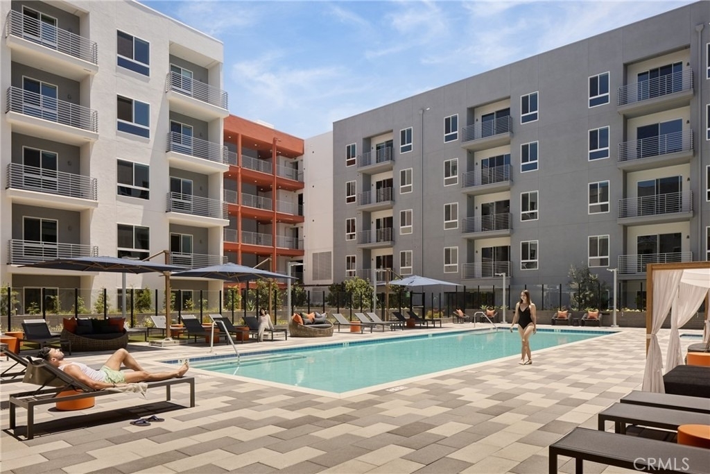 21010 Erwin Street - Photo 6