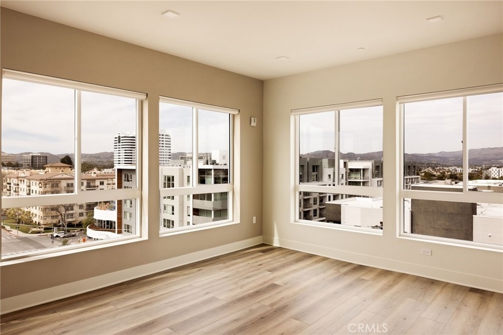 21010 Erwin Street - Photo 52