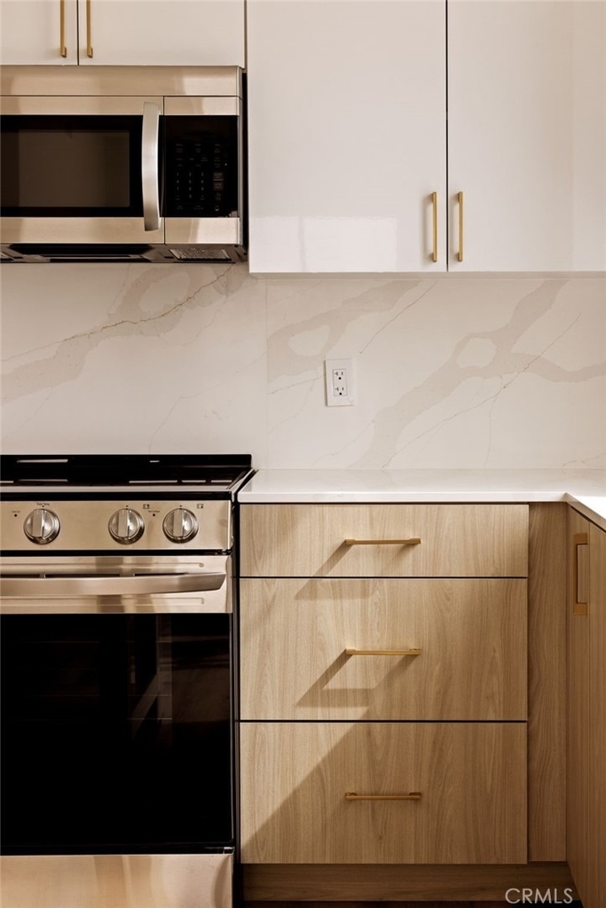 21010 Erwin Street - Photo 49