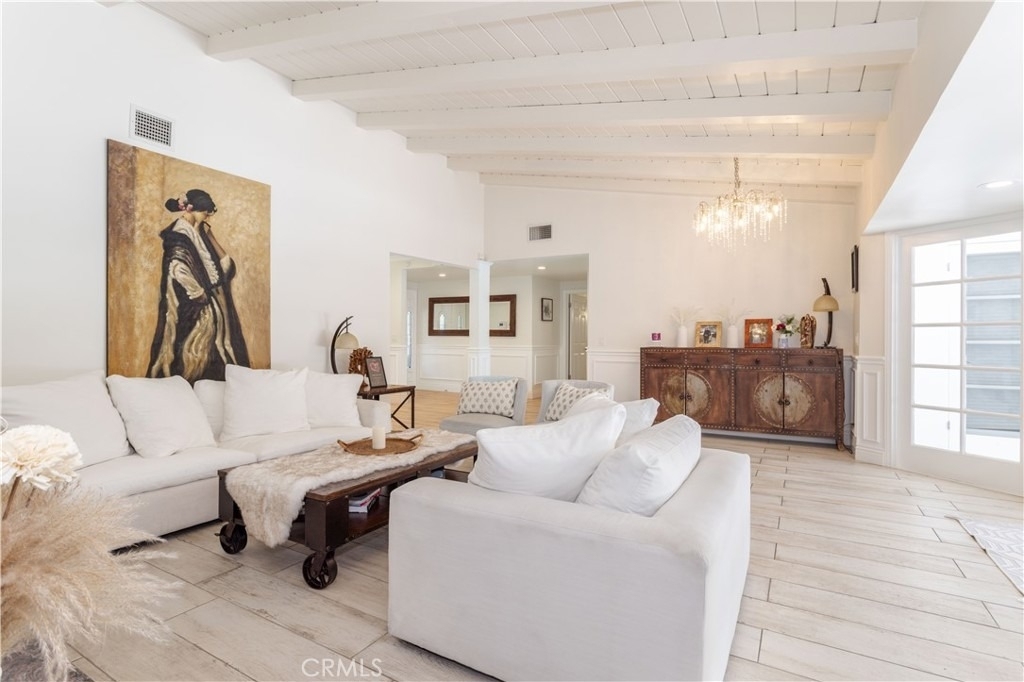 19308 Lemarsh Street - Photo 6