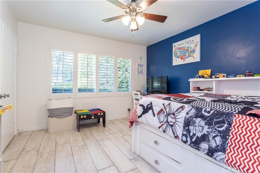 19308 Lemarsh Street - Photo 20