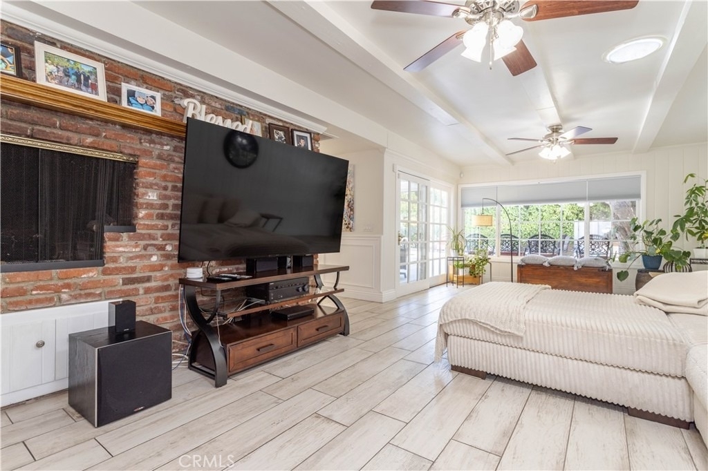 19308 Lemarsh Street - Photo 10