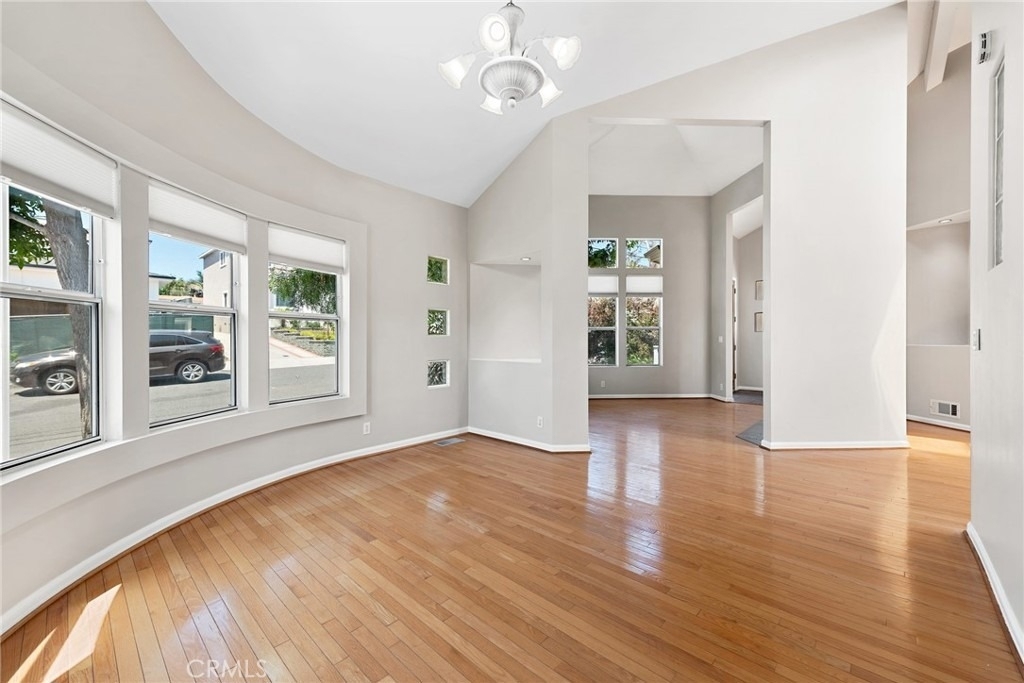 1536 Silver - Photo 6