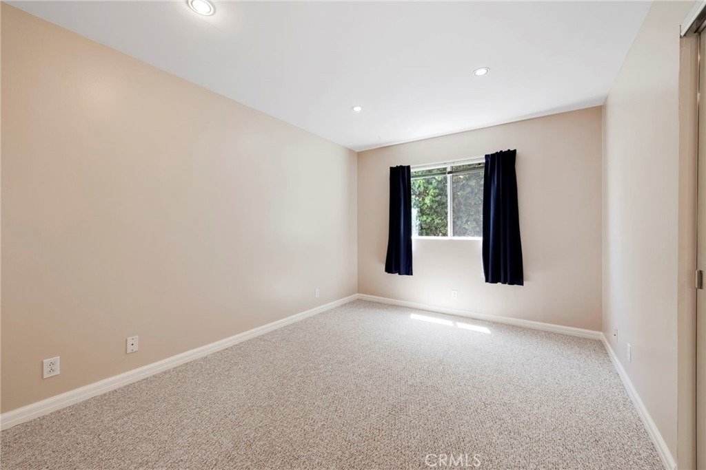 1536 Silver - Photo 18