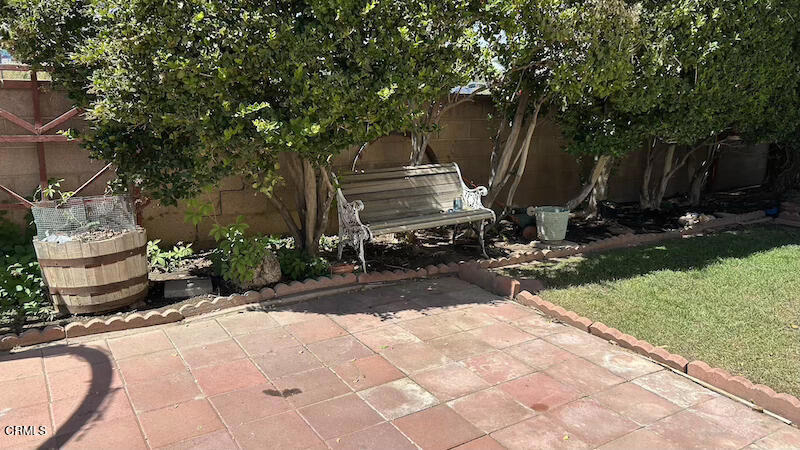 1222 W Avenue J15 - Photo 1