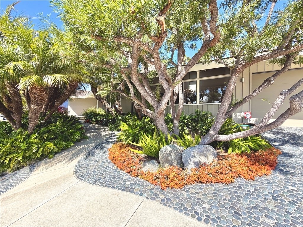 2490 Monaco Drive - Photo 19