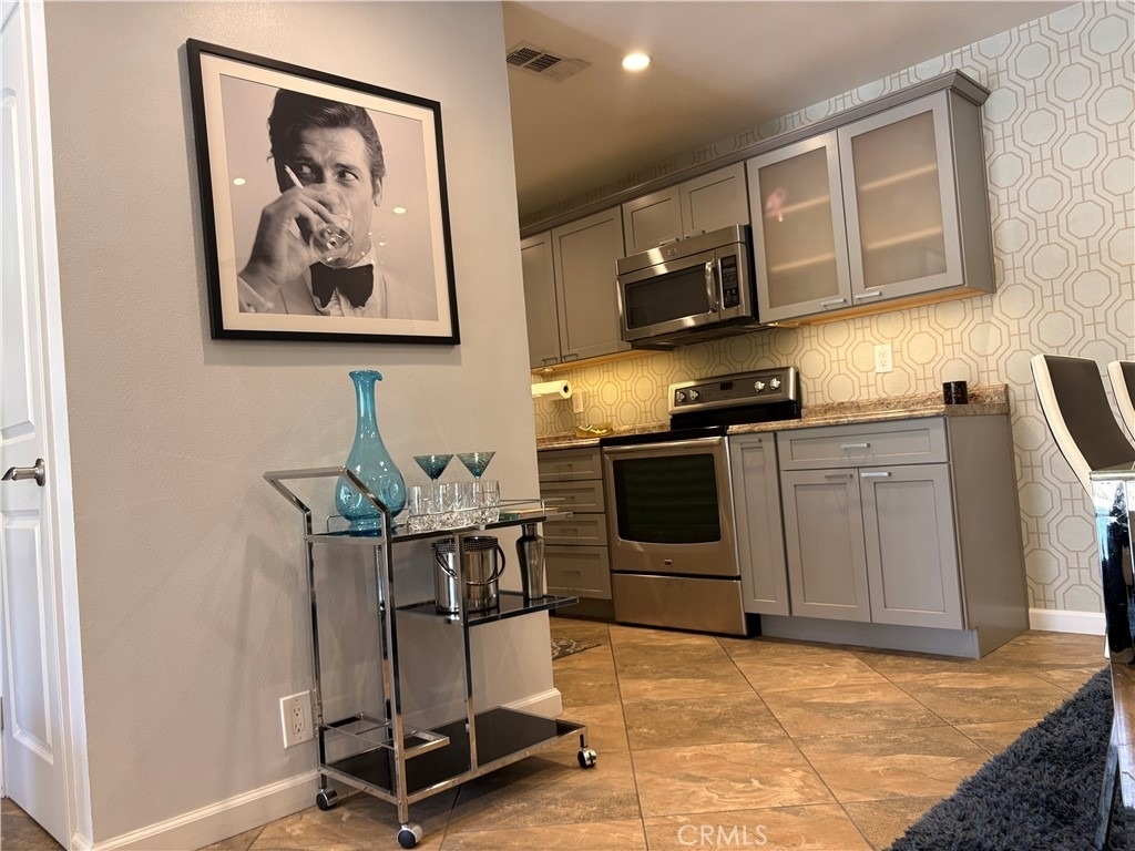 510 N Villa Court - Photo 21