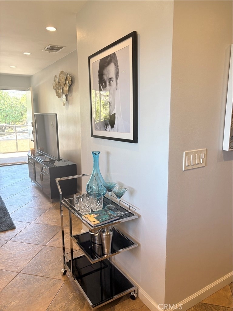 510 N Villa Court - Photo 8
