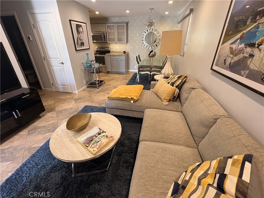 510 N Villa Court - Photo 30