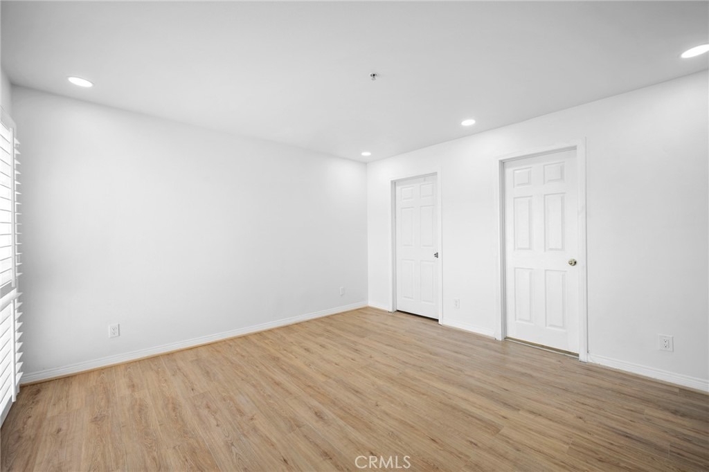 116 W Maple - Photo 17