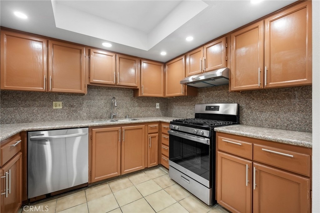 116 W Maple - Photo 12