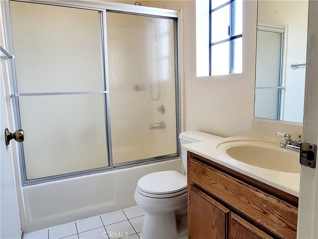 2411 S Baldwin Avenue - Photo 6