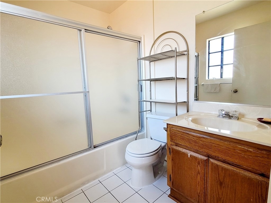 2411 S Baldwin Avenue - Photo 8