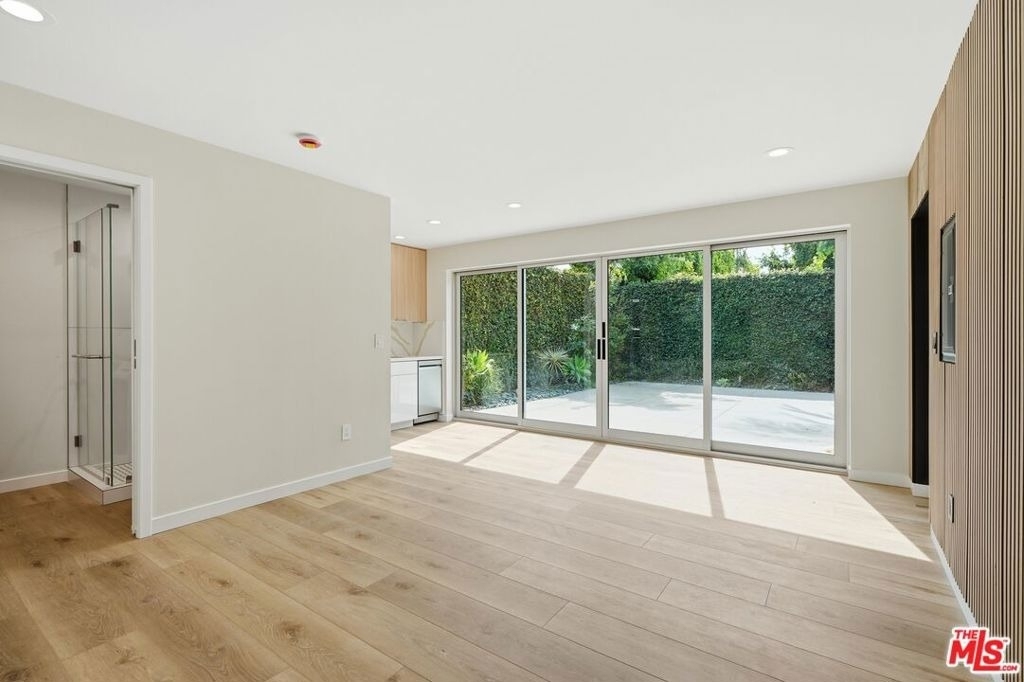 460 La Jolla Avenue - Photo 0