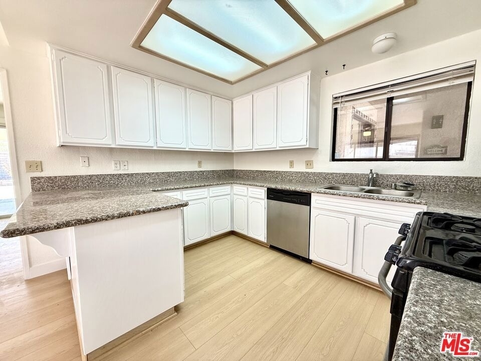 27205 Avenida Quintana - Photo 3