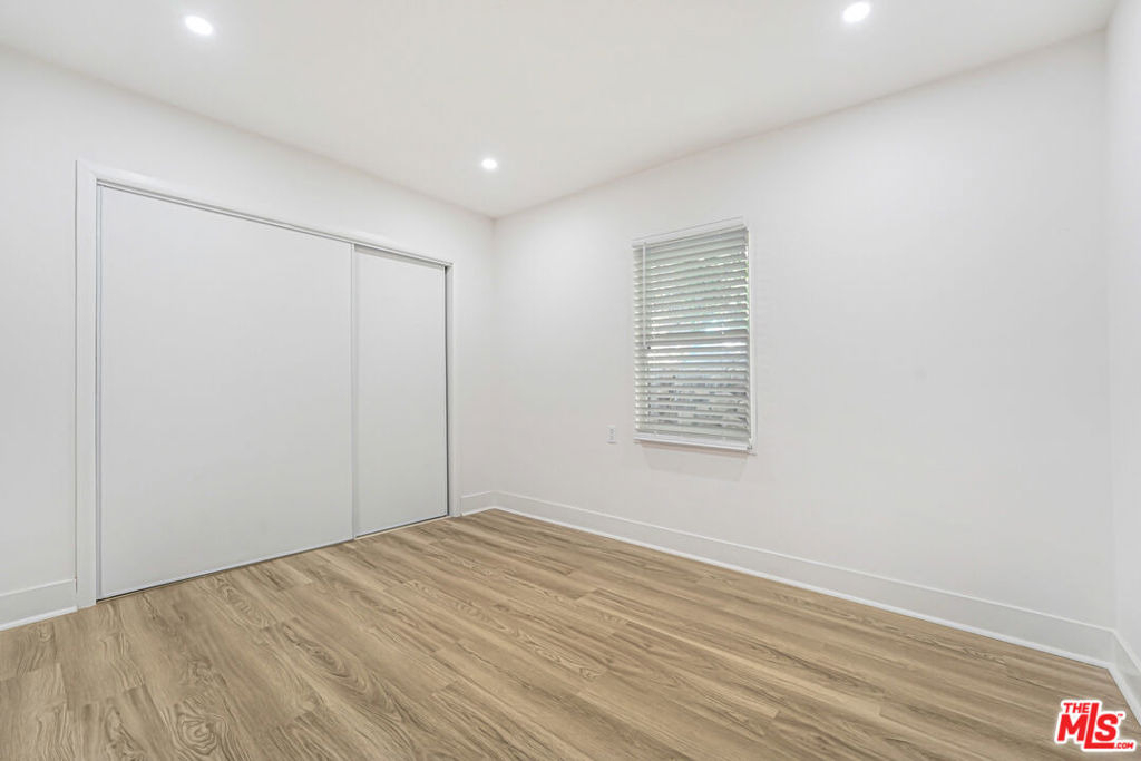 316 Crane Boulevard - Photo 6
