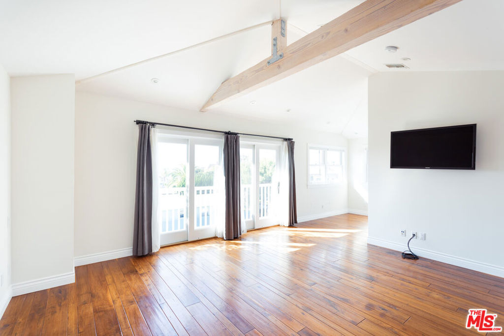 702 Pacific Ave. - Photo 16