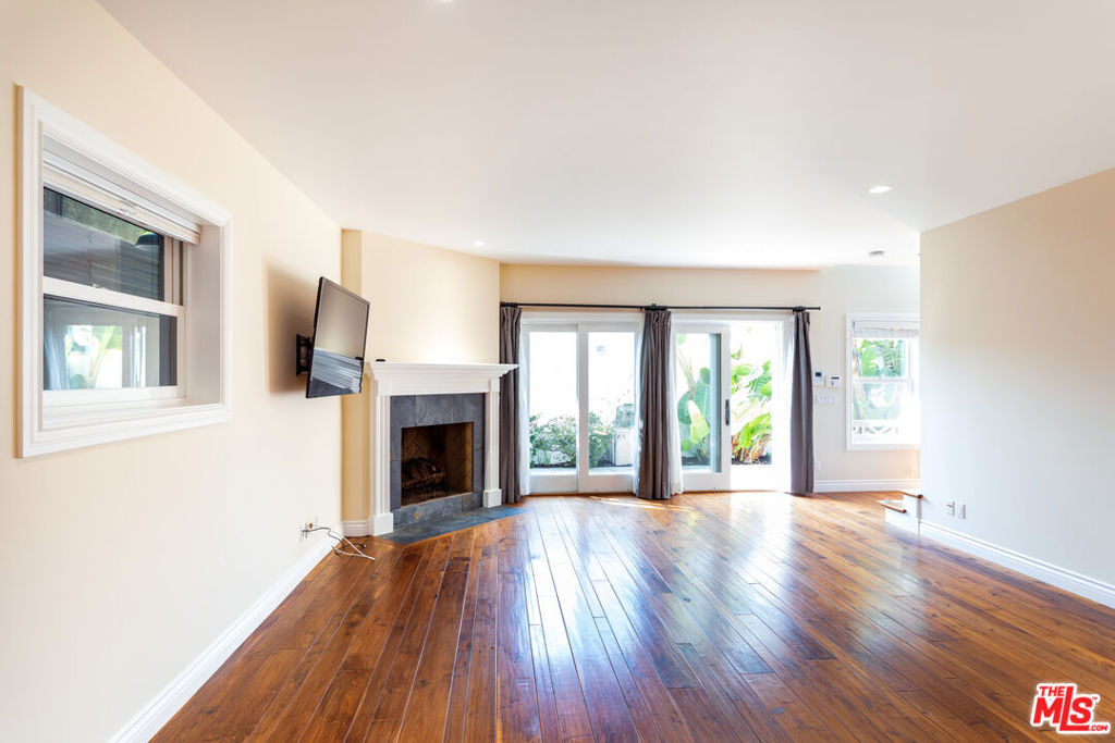 702 Pacific Ave. - Photo 4