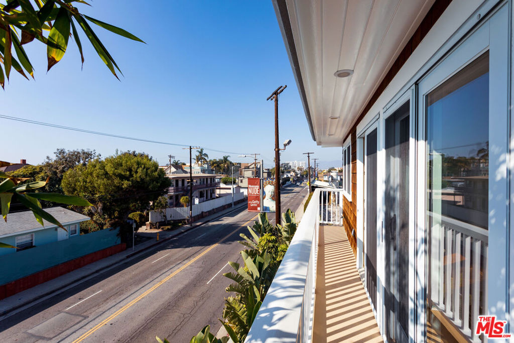 702 Pacific Ave. - Photo 17