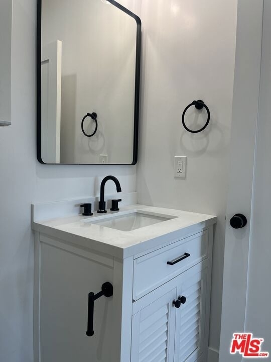 212 E 29th Street - Photo 23