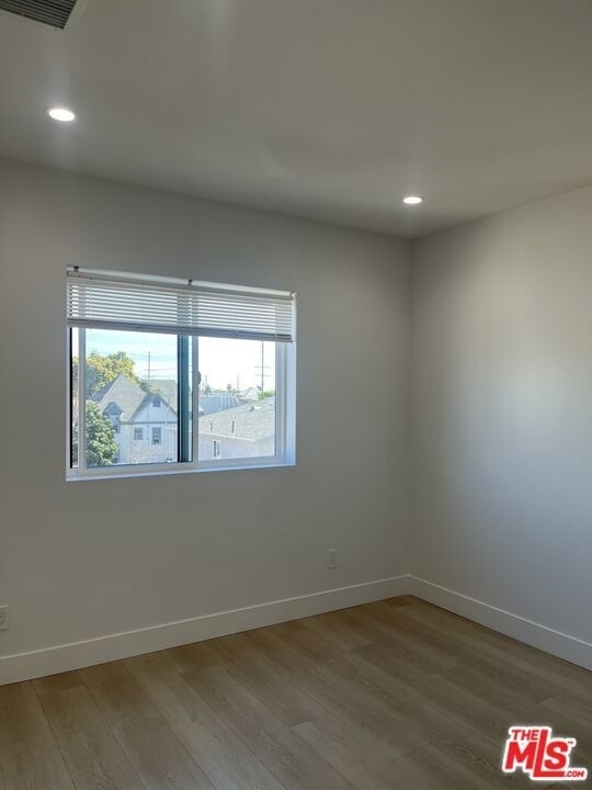 212 E 29th Street - Photo 29