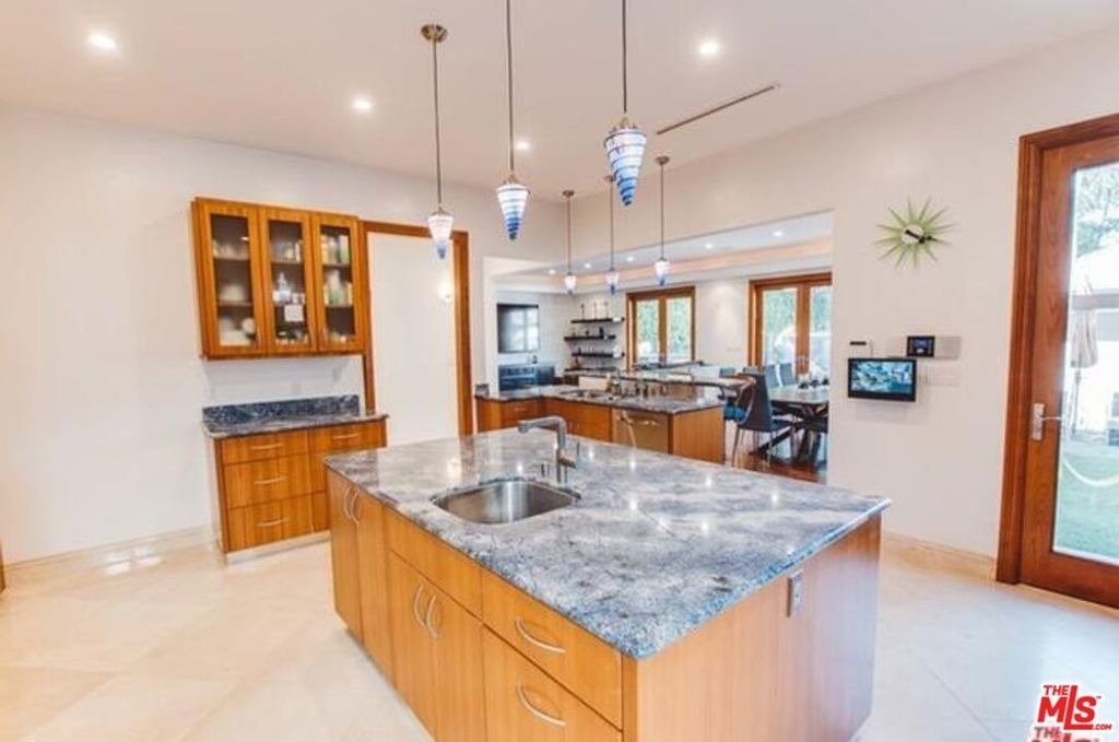9033 Cresta Drive - Photo 14