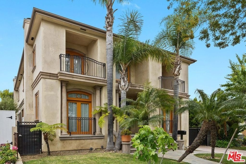 9033 Cresta Drive - Photo 1
