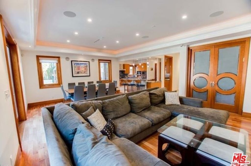 9033 Cresta Drive - Photo 9