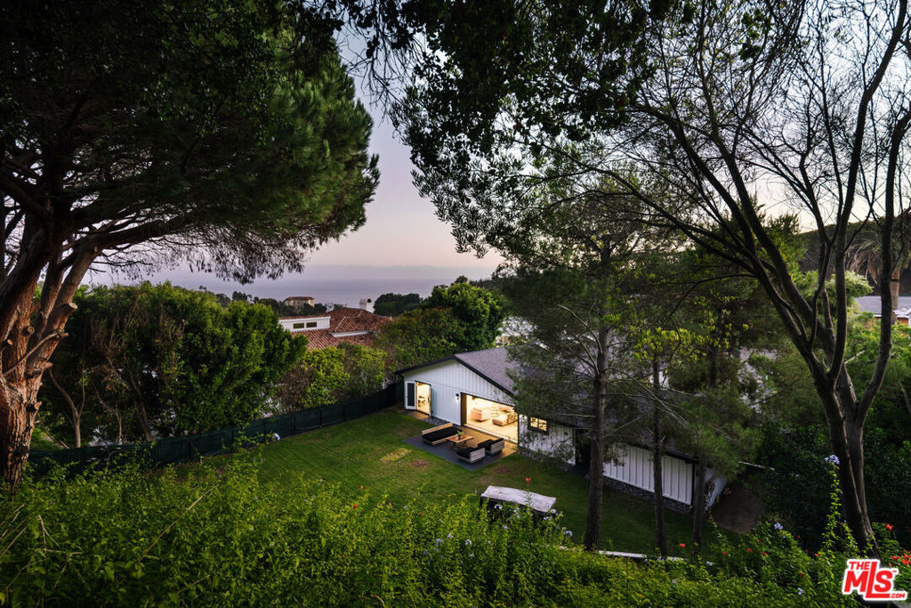 18013 Sea Reef Drive - Photo 21