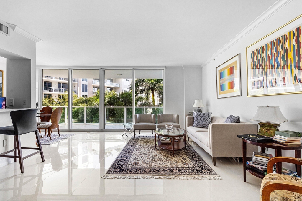 500 Se Mizner Boulevard - Photo 1