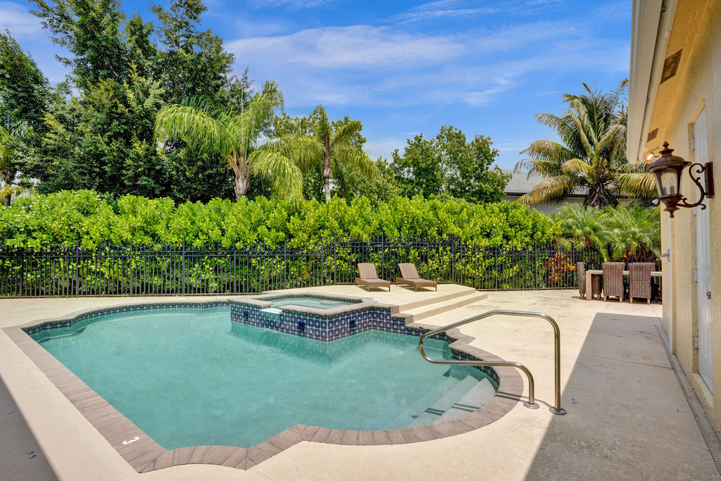 15910 Lindbergh Lane - Photo 39