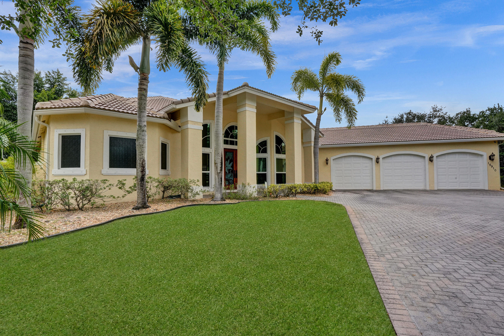 15910 Lindbergh Lane - Photo 4
