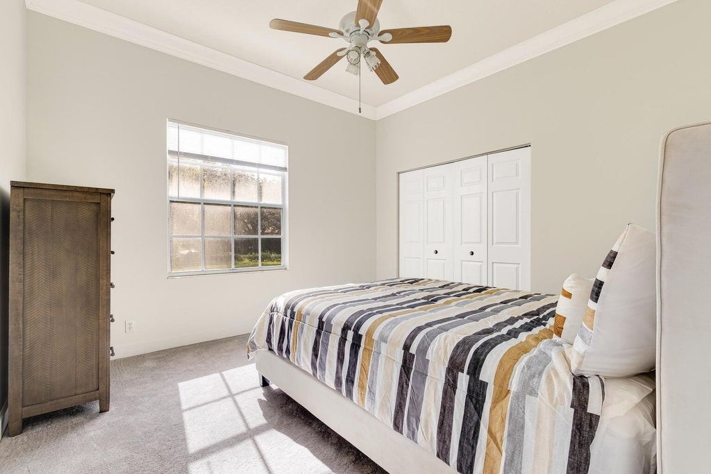15910 Lindbergh Lane - Photo 12