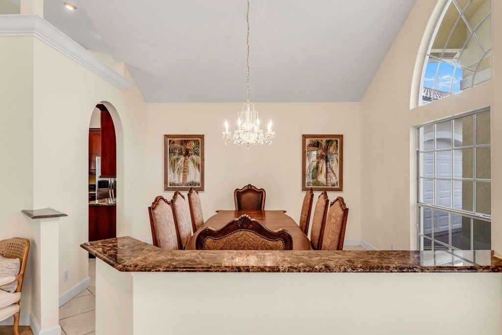 15910 Lindbergh Lane - Photo 11