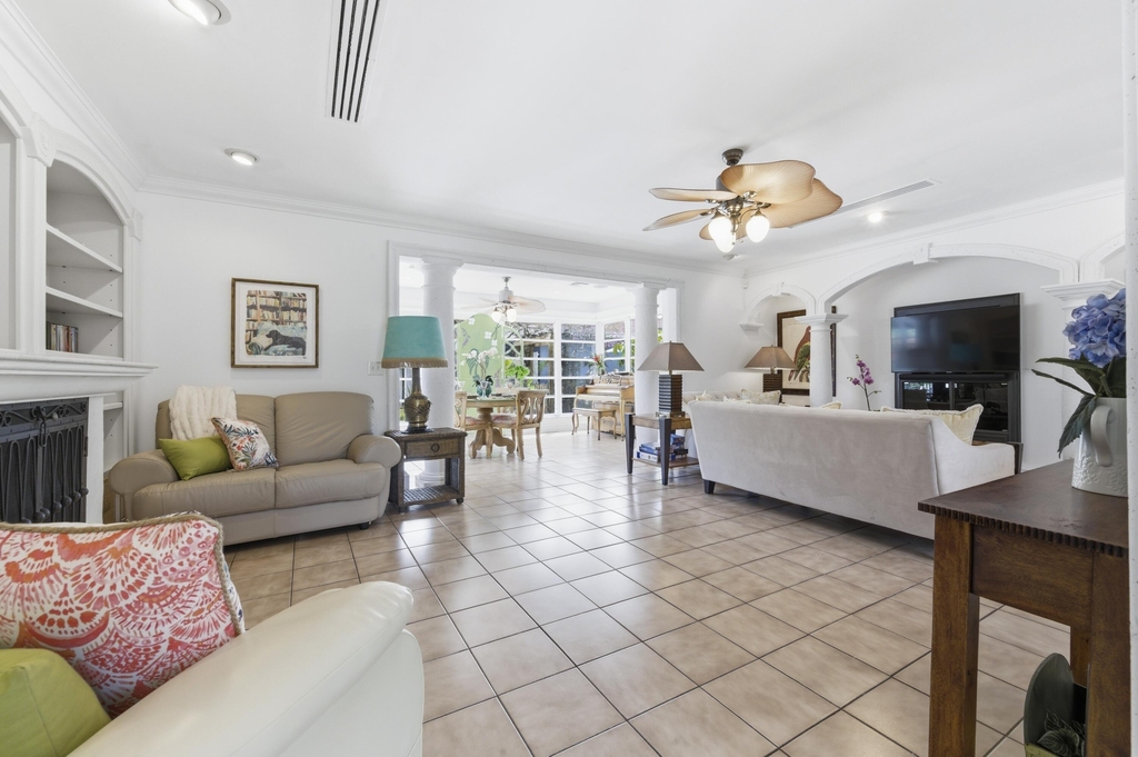 4268 Maurice Drive - Photo 33