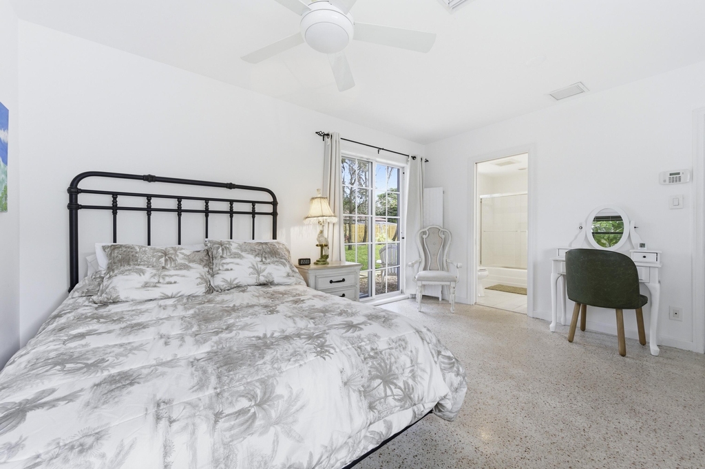 4268 Maurice Drive - Photo 30