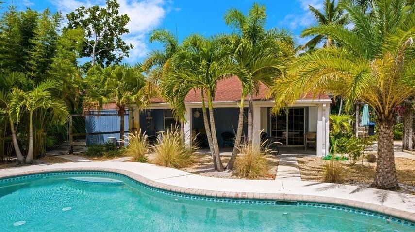 4268 Maurice Drive - Photo 1