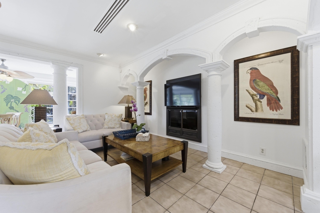 4268 Maurice Drive - Photo 32