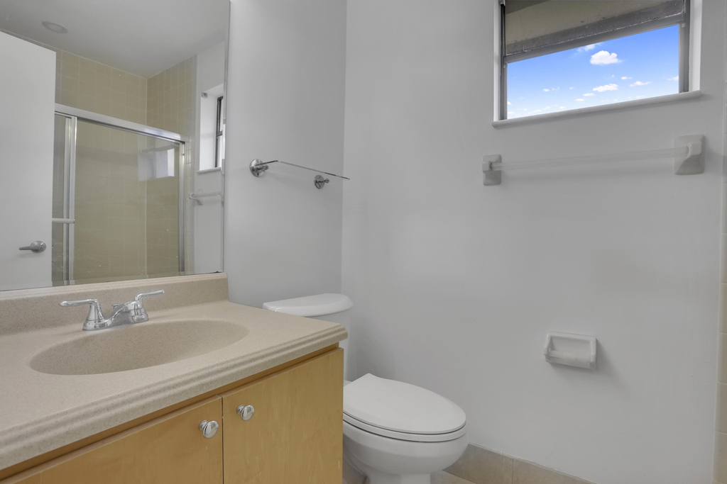 315 Nw 36th Avenue - Photo 20