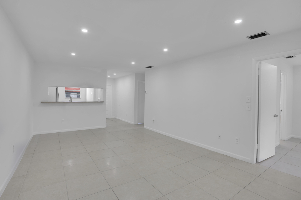 315 Nw 36th Avenue - Photo 10