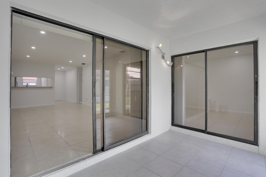 315 Nw 36th Avenue - Photo 23