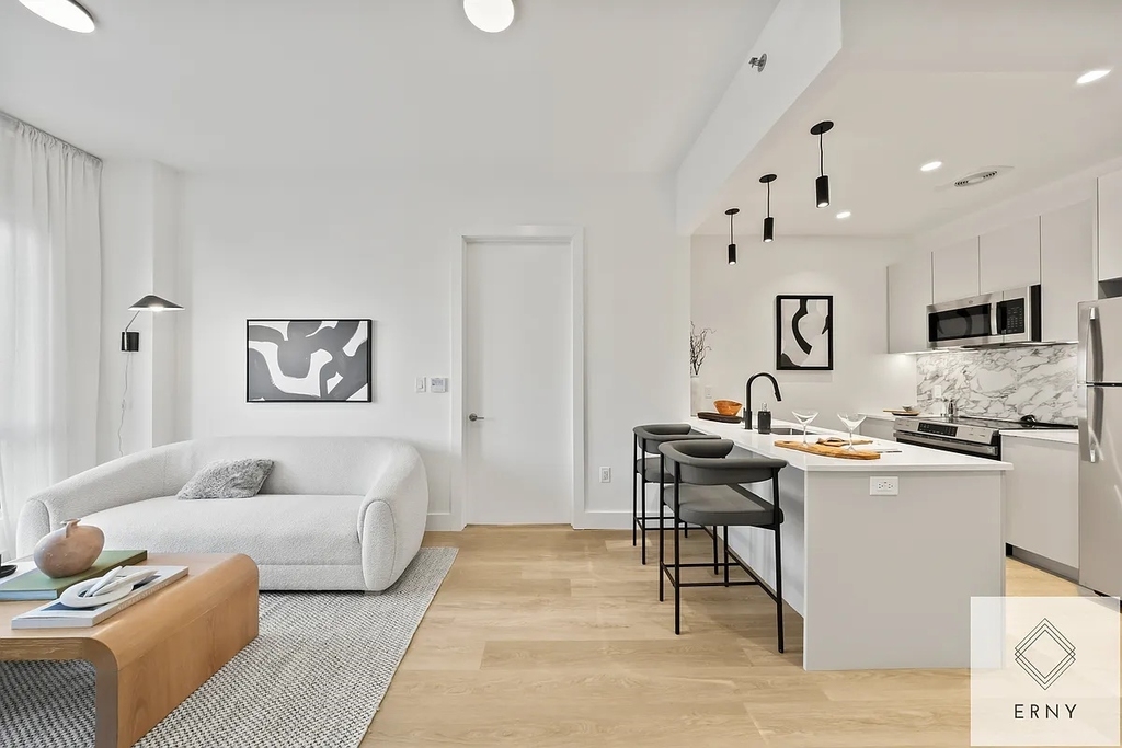 354 East 28th Street - Photo 2